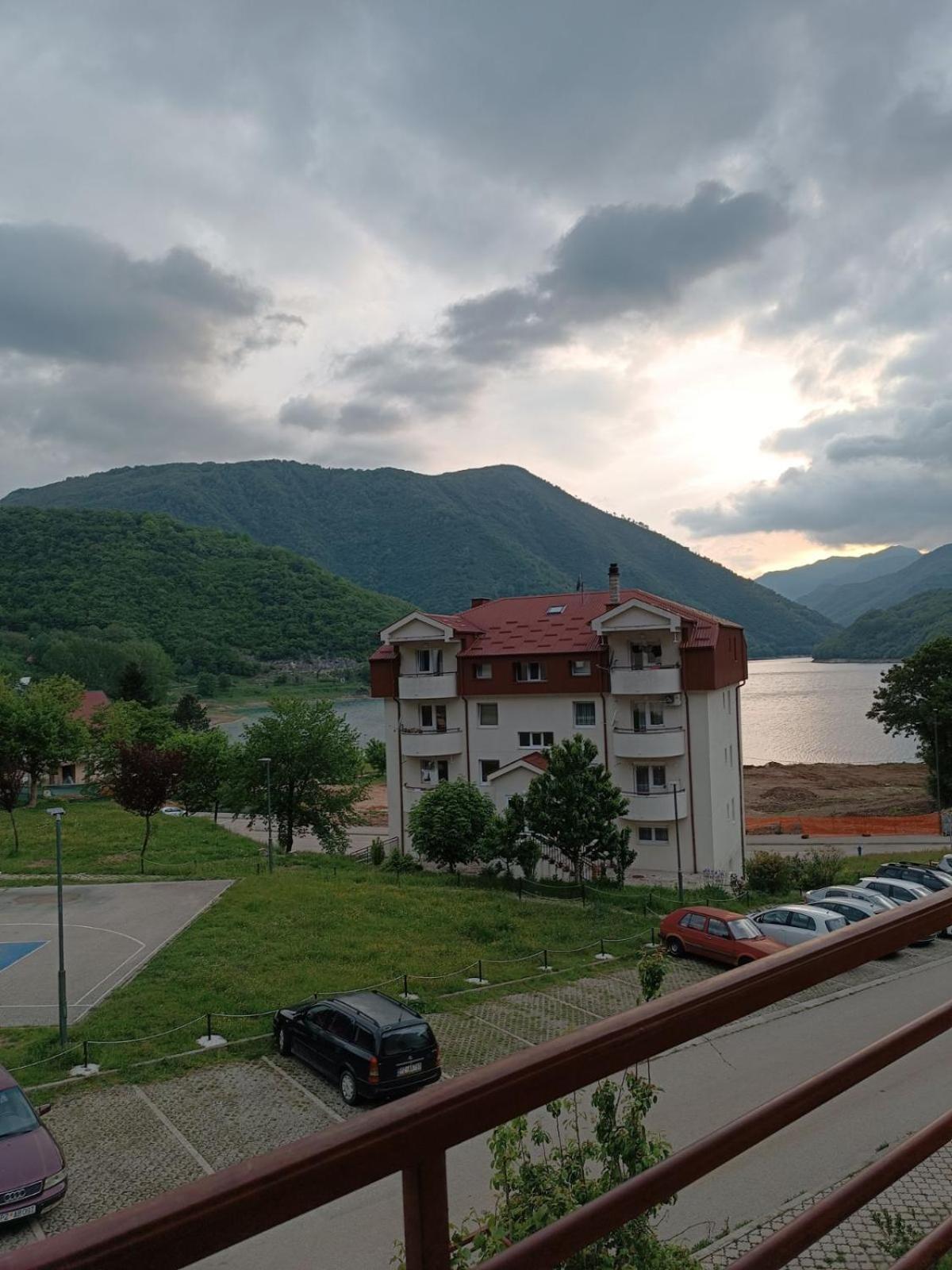 Apartmani Lena Plužine Chambre photo